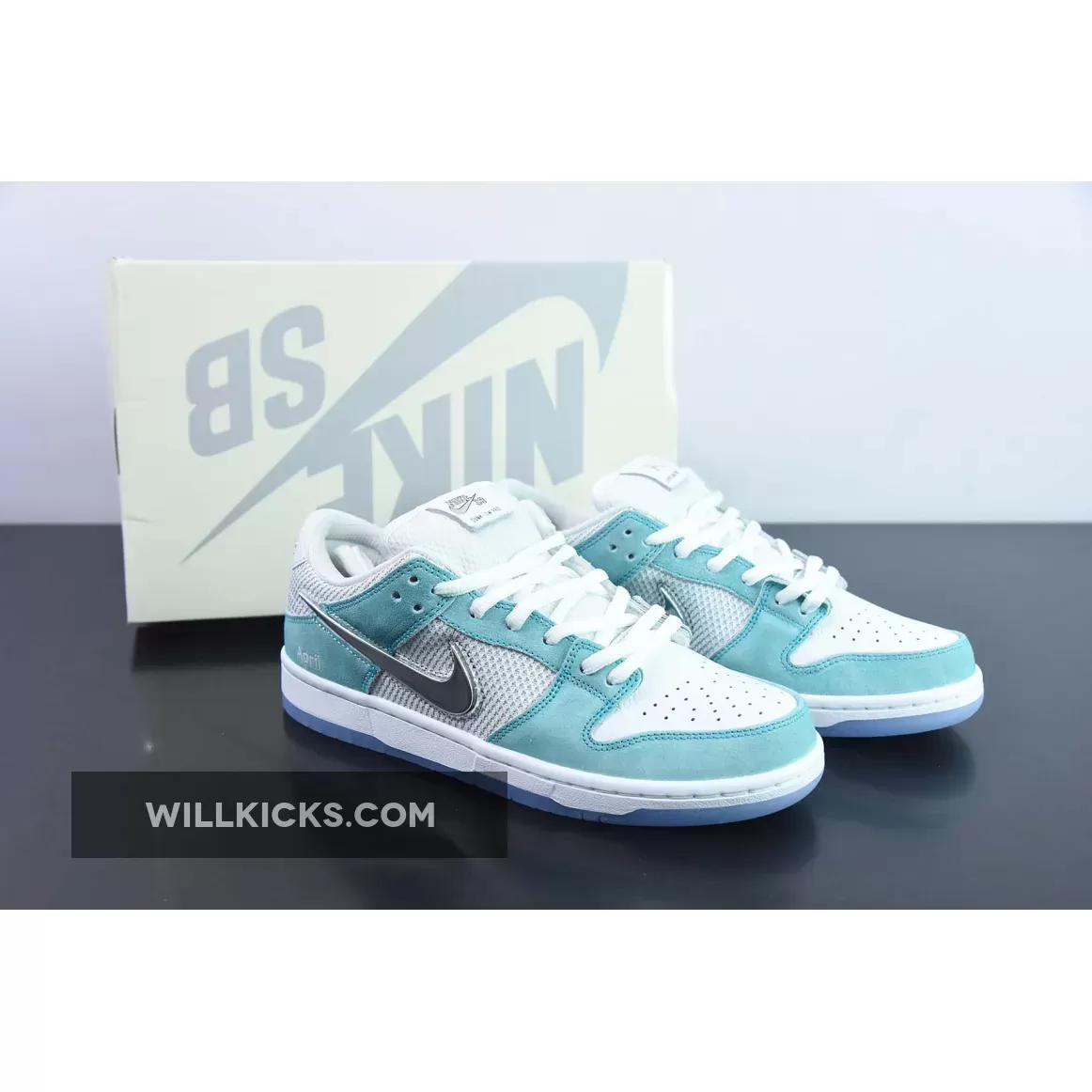 April Skateboards X Nike SB Dunk Low Blue White Silver FD2562-400 New Releases