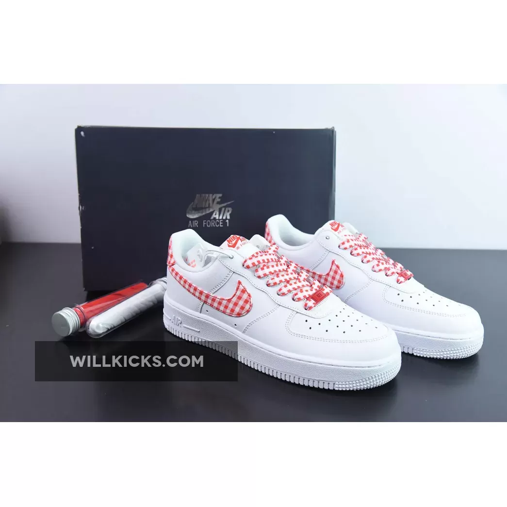 Gingham Air Force 1 Nike Air Force 1 Low Red Gingham DZ2784-101