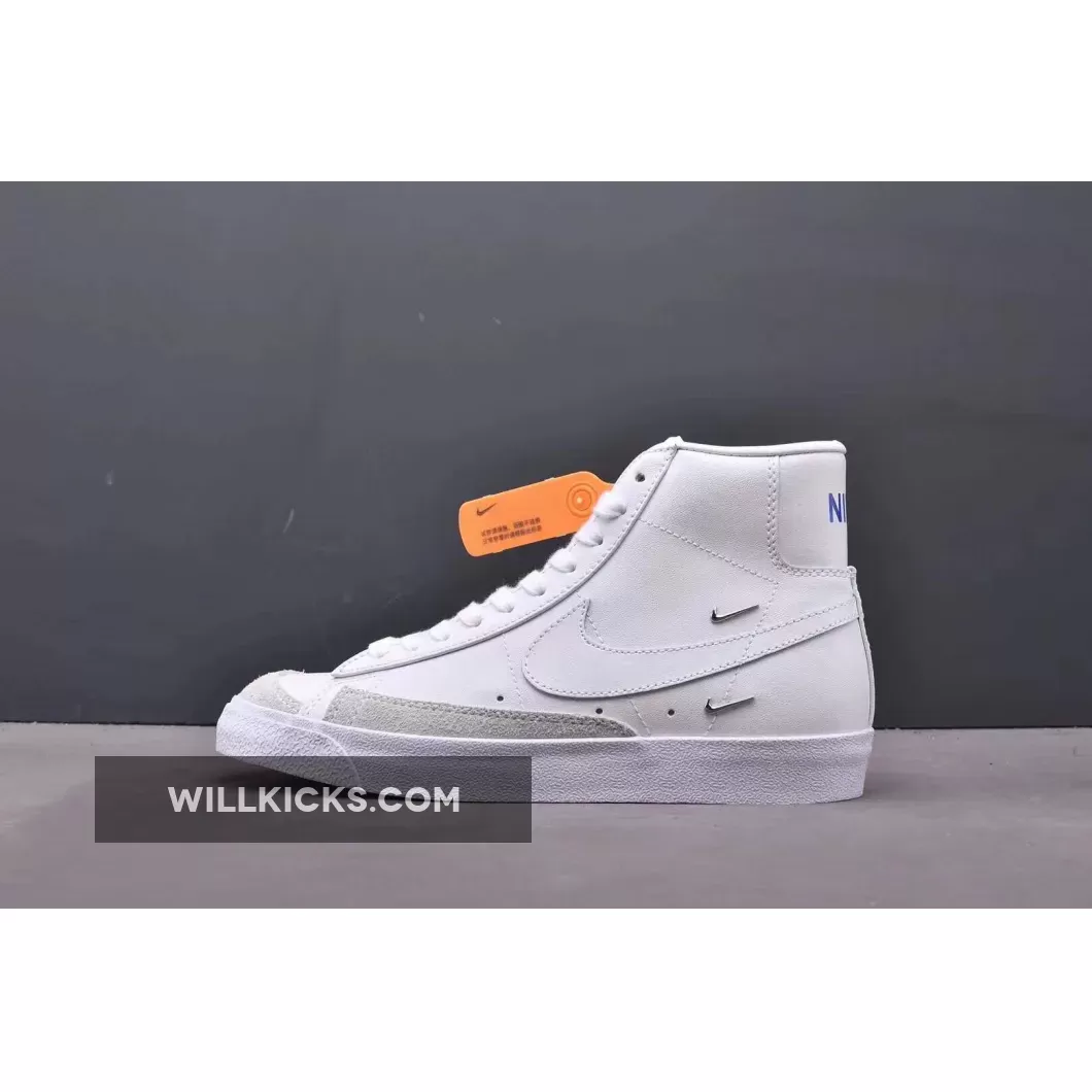 Nike Blazer Mid 77 LX White/Hyper Royal/Black CZ4627-100 / nike blazer mid 77 lx white