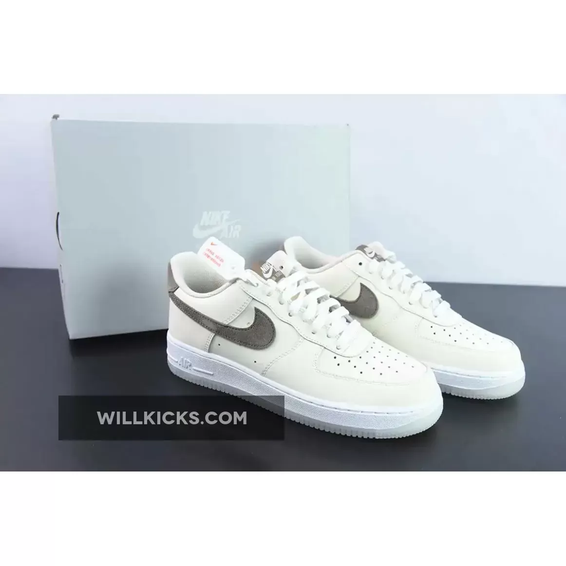 Nike Air Force 1 ’07 Sail/Khaki-Coconut Milk-White