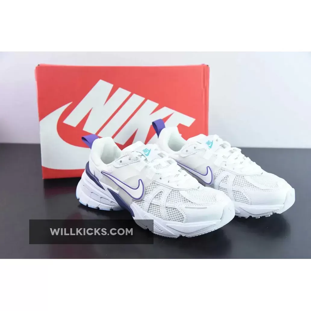 Nike WMNS Runtekk White Purple